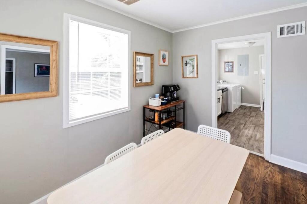 E, Memphis Home 5 Min From I240W المظهر الخارجي الصورة